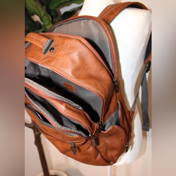 Bugatti Valentino Brown Cognac Vegan Leather Laptop Travel Backpack - Picture 9 of 15